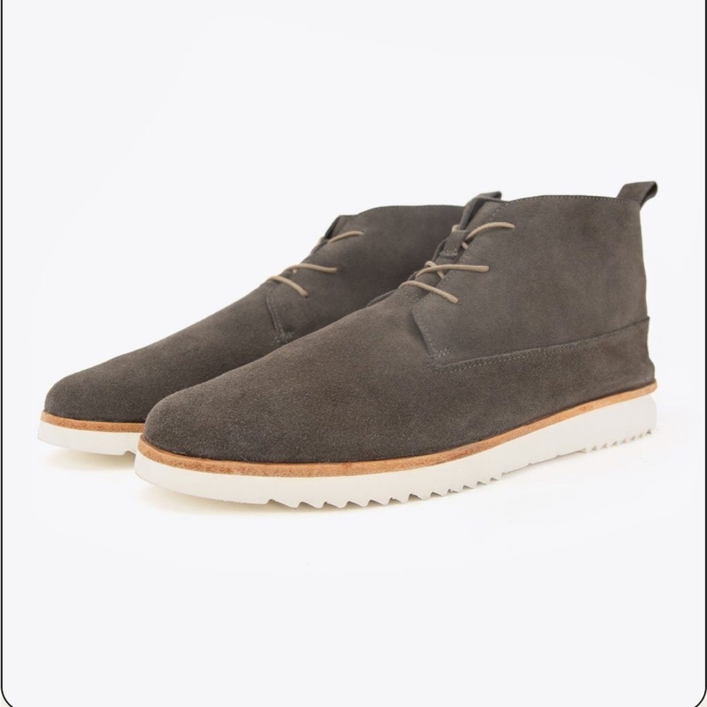 NWT Nisolo travel cusco suede sneakers